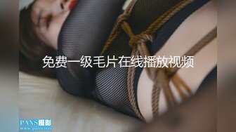  甜美小骚货，美腿小短裤，抓着屌吸吮，扛起双腿抽插，骑坐猛操搞得气喘吁吁