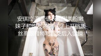  小骚逼露脸洗干净了伺候小哥哥诱惑狼友，舔鸡巴的样子好骚吸蛋蛋，深喉抽插