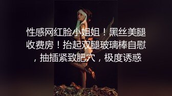 姐姐来了，全程露脸伺候小哥的大鸡巴，活好不粘人无毛白虎逼，性感的骚奶子，边草边亲呻吟可射