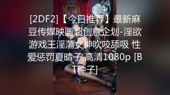 老夫妻轻车熟路，吹拉弹唱，校样都会