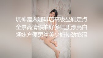 长相甜美粉裤妹子啪啪，摸逼舔弄口交上位骑坐大力猛操