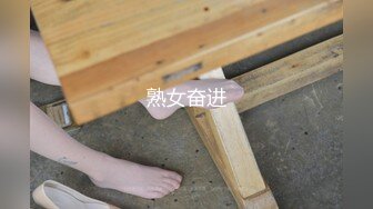 【新片速遞】  漂亮熟女妈妈 舒不舒服 你看你的洞多大 阿姨被大鸡吧无套输出 一逼的白浆 有点害羞 表情很享受