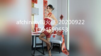 异域风情别样操【异国女团】 两国产小哥3P齐操白嫩美乳逃过网红美女 前裹屌后怼操 操翻小浪逼