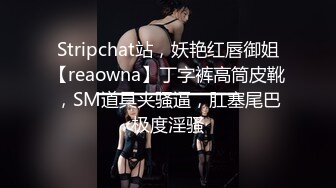 【Stripchat】气质美乳少妇女主播「HaleyLyon」哺乳期开播捏捏奶子就能挤出奶水