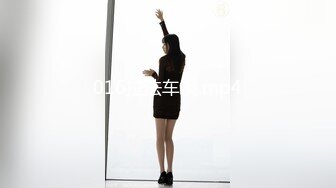 【ErstiesVIP资源】印度书呆子美女收到的礼物居然是个震动棒，圣诞老人可真照顾她